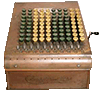 La Comptometer fu la prima calcolatrice definita 'Key driven ': premendo un tasto il numero entra direttamente nel totale senza bisogno di effettuare altra operazione. Questa caratteristica rendeva la macchina molto veloce e particolarmente adatta, sia come addizionatrice sia come moltiplicatrice - Prodotta negli USA negli anni 20 dello scorso secolo